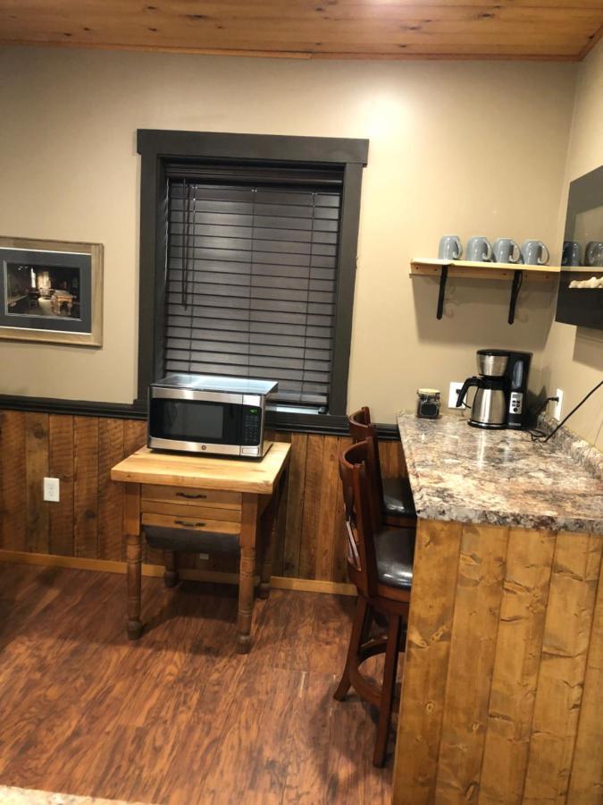 The Whitmore Inn Weaverville Екстер'єр фото