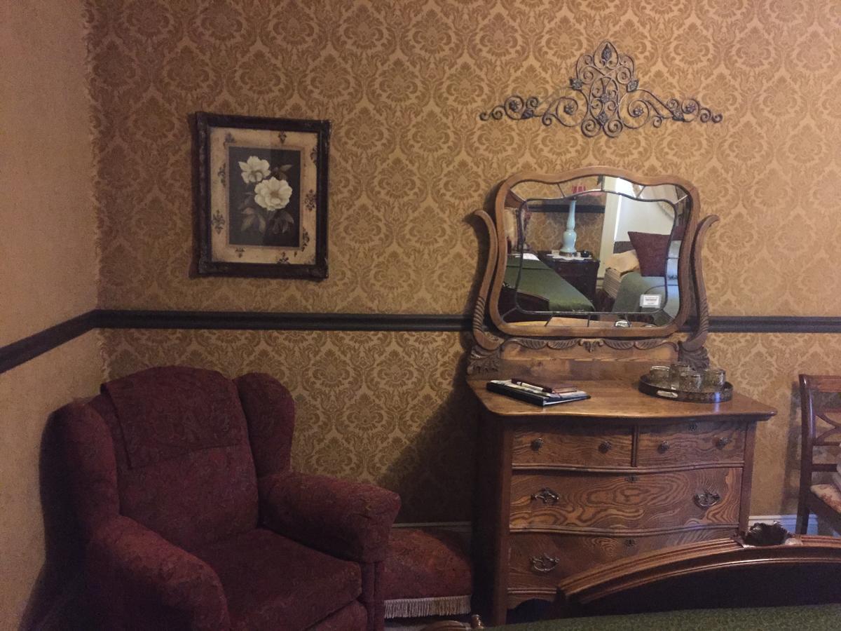 The Whitmore Inn Weaverville Екстер'єр фото